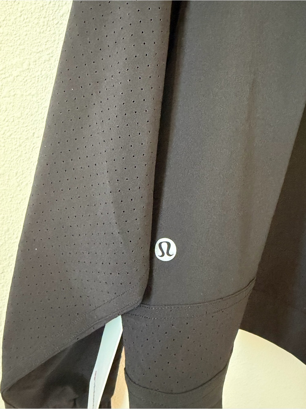 lululemon In Depth Cropped Windbreaker Jacket-NWT - Picture 3 of 6